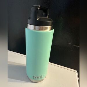 Mint Yeti 26oz Water Bottle